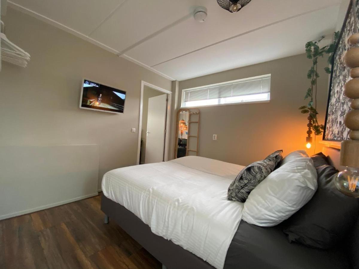 Hakuna Matata - 4P Apartment Groningen Center ภายนอก รูปภาพ