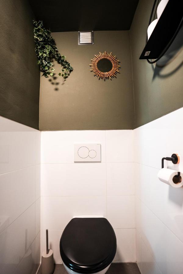Hakuna Matata - 4P Apartment Groningen Center ภายนอก รูปภาพ