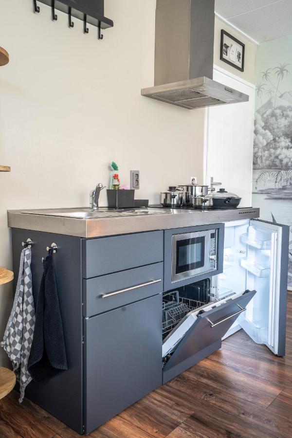 Hakuna Matata - 4P Apartment Groningen Center ภายนอก รูปภาพ