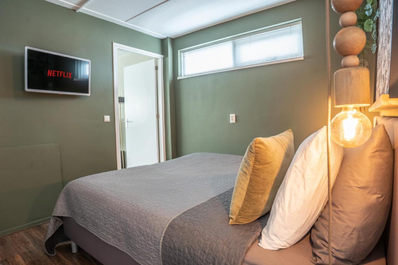 Hakuna Matata - 4P Apartment Groningen Center ภายนอก รูปภาพ